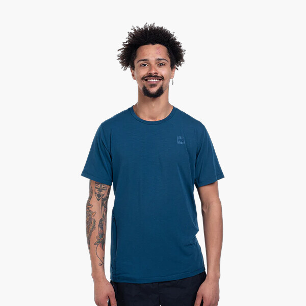 퐁당닷컴,★이월 상품★ 레드 퍼포먼스 티셔츠,영국 감성 프리미엄 레드, High quality 기능성 원단의 러닝, 아웃도어 티셔츠,레드,수영, 물놀이 > 어패럴 > 반바지, 티셔츠, 후디