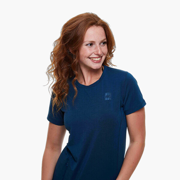 퐁당닷컴,★이월 상품★ 레드 퍼포먼스 티셔츠,영국 감성 프리미엄 레드, High quality 기능성 원단의 러닝, 아웃도어 티셔츠,레드,수영, 물놀이 > 어패럴 > 반바지, 티셔츠, 후디