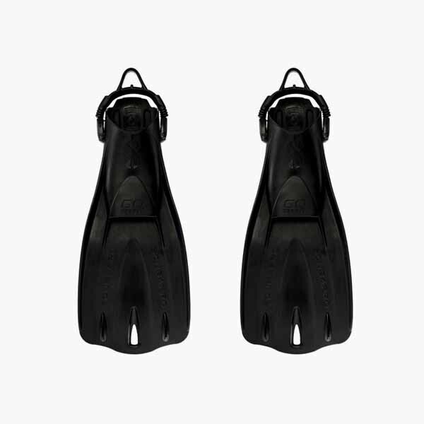 퐁당닷컴,고 스포츠 고릴라 핀, Go sport grilla fins,,고 스포츠핀과 같은 디자인이지만, 고 스포츠 고릴라핀은 더욱 단단한 블레이드와 튼튼한 번지 스트랩이 특징입니다.,스쿠버프로,스쿠버 > 오리발 > 스프링 스트랩형